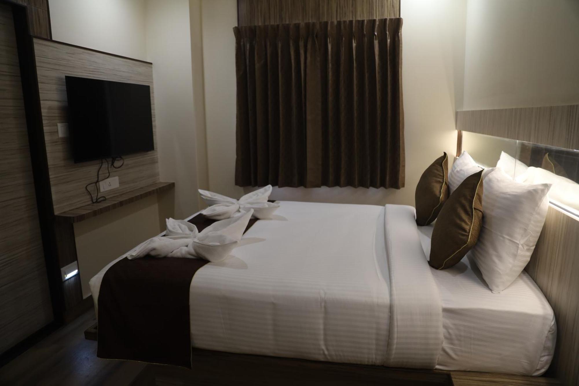 Kings Bury Inn กุมพาโกนัม ภายนอก รูปภาพ