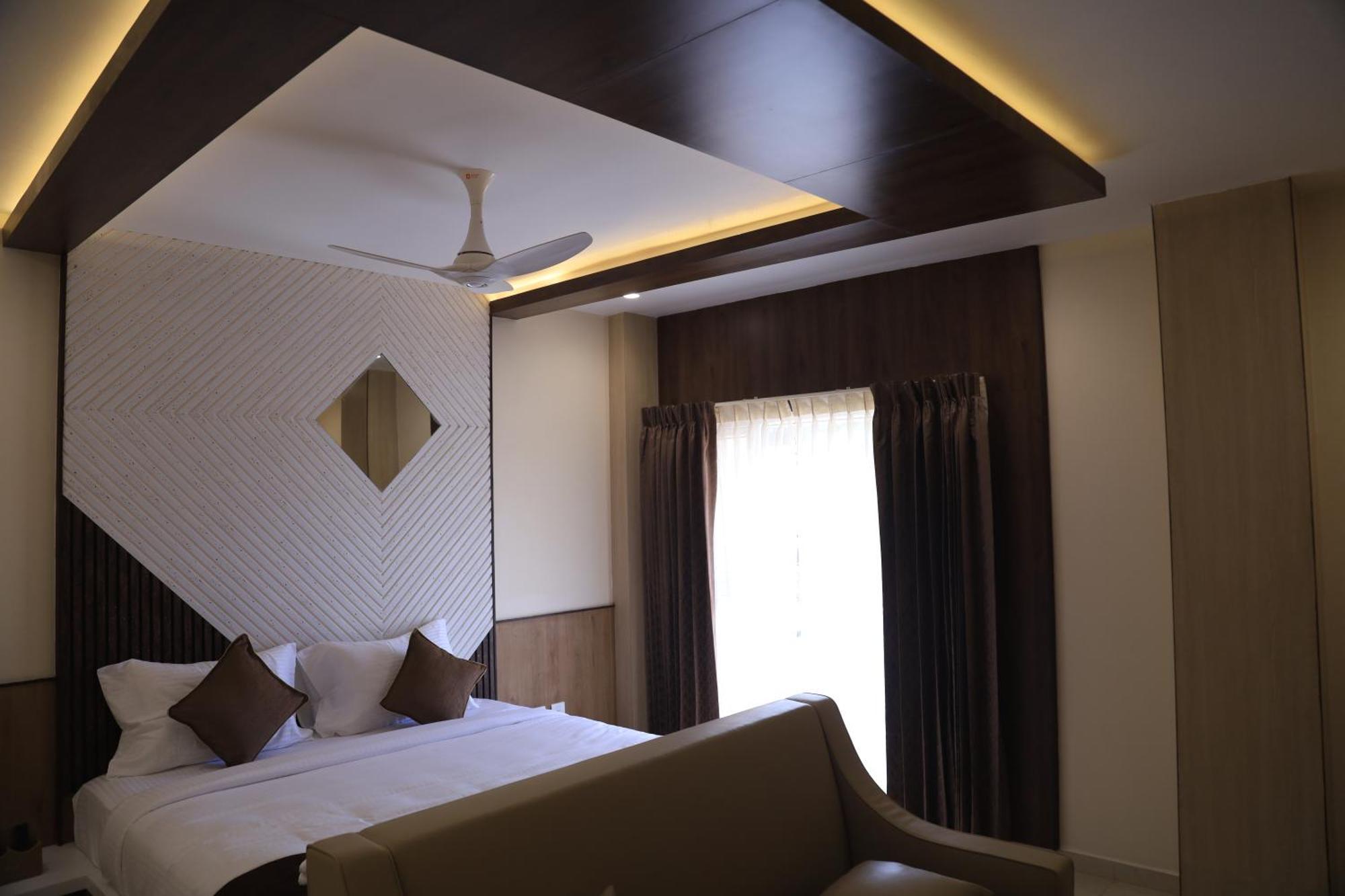 Kings Bury Inn กุมพาโกนัม ภายนอก รูปภาพ