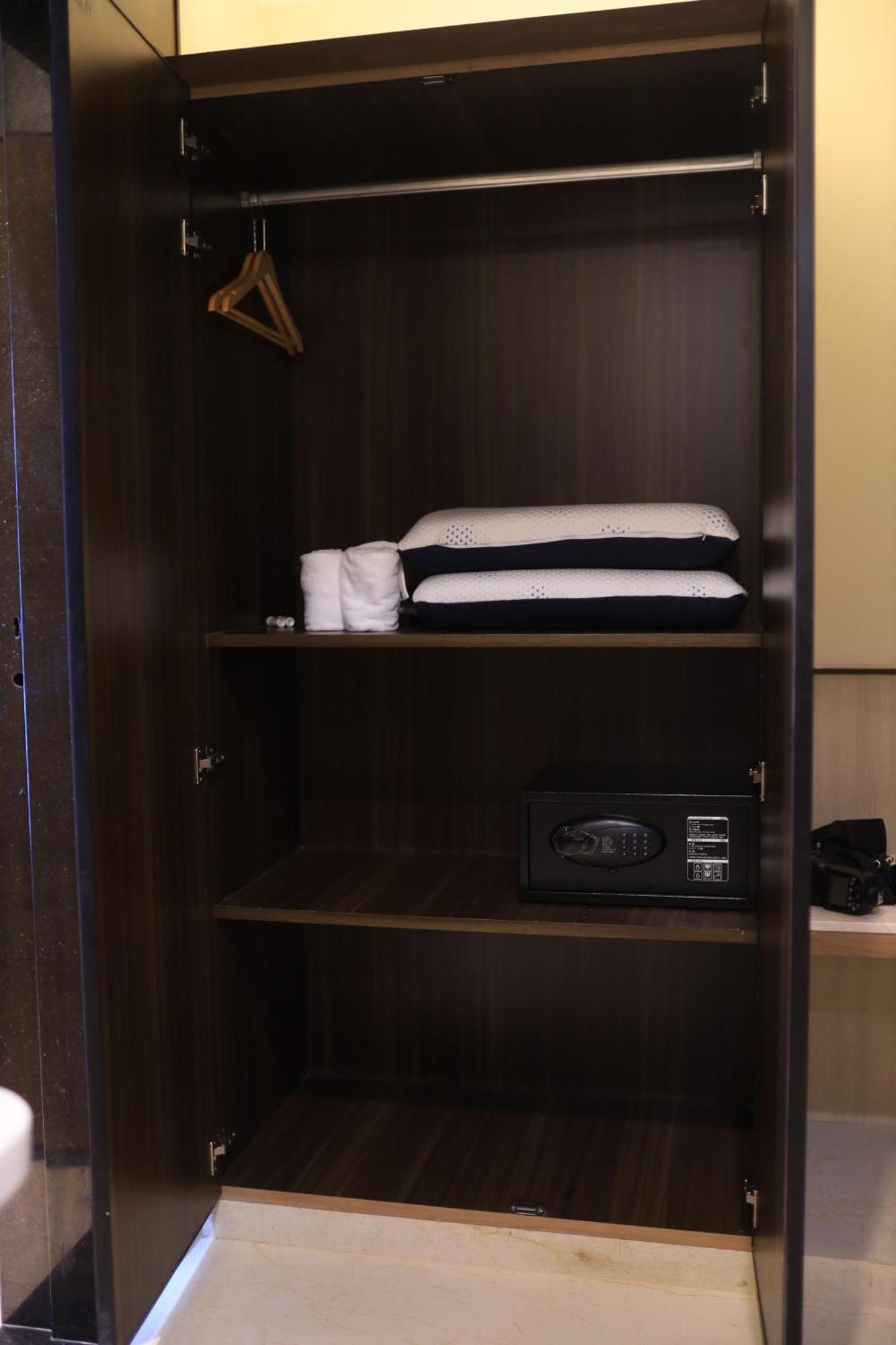 Kings Bury Inn กุมพาโกนัม ภายนอก รูปภาพ