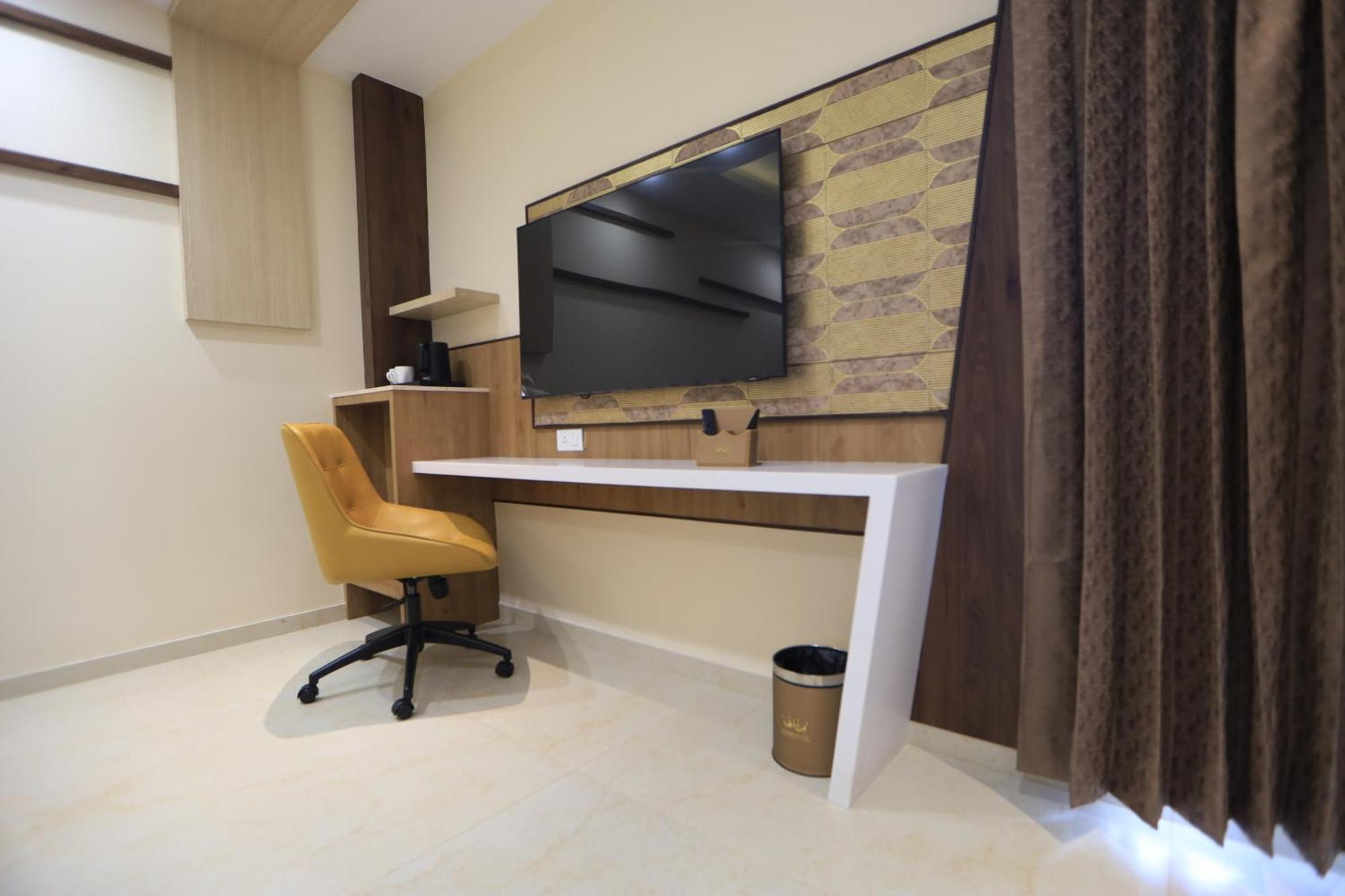 Kings Bury Inn กุมพาโกนัม ภายนอก รูปภาพ
