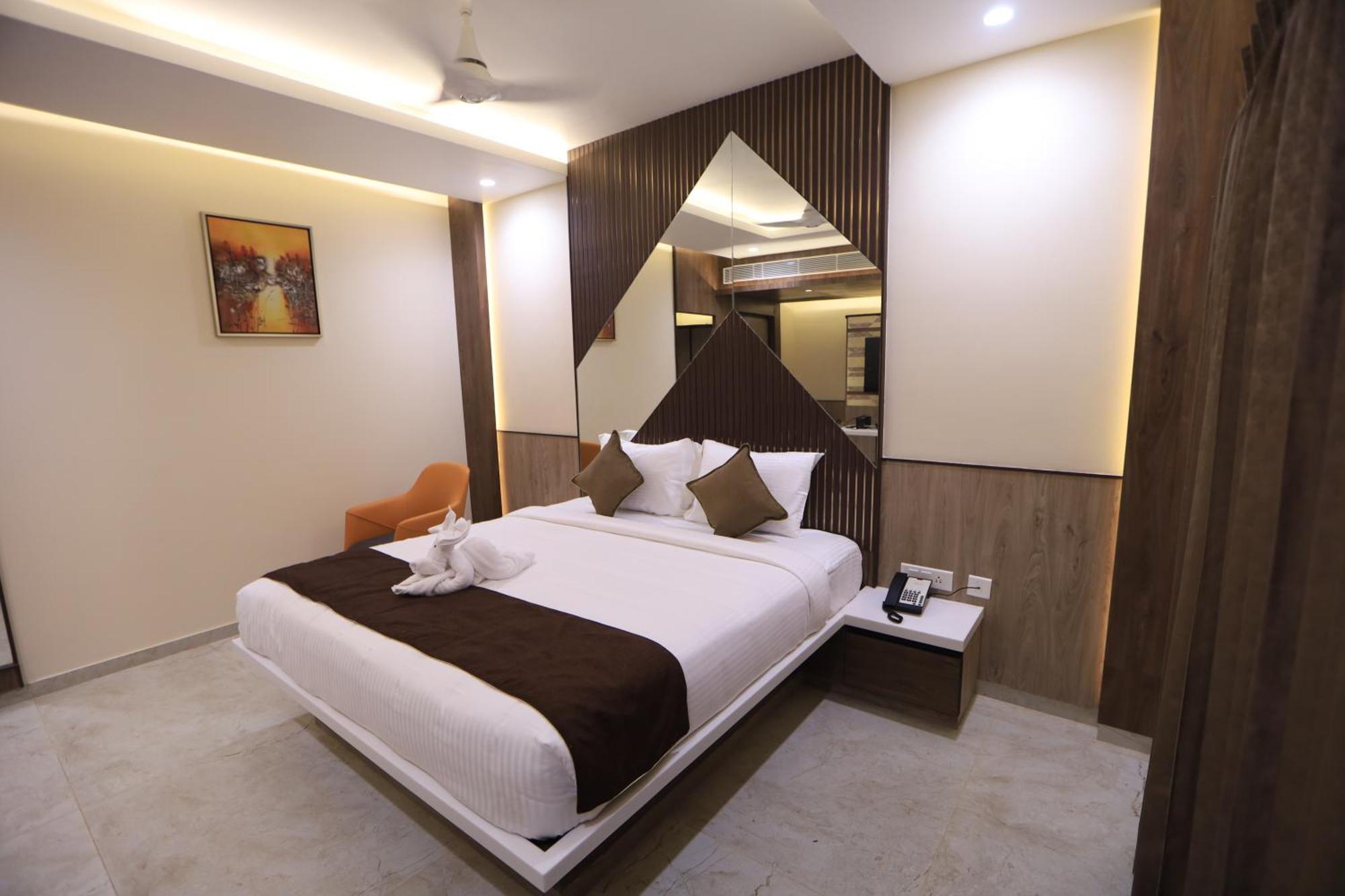 Kings Bury Inn กุมพาโกนัม ภายนอก รูปภาพ